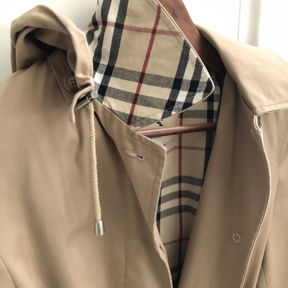 Burberry Natasha Trench with Detachable Collar - Picture 3 of 6